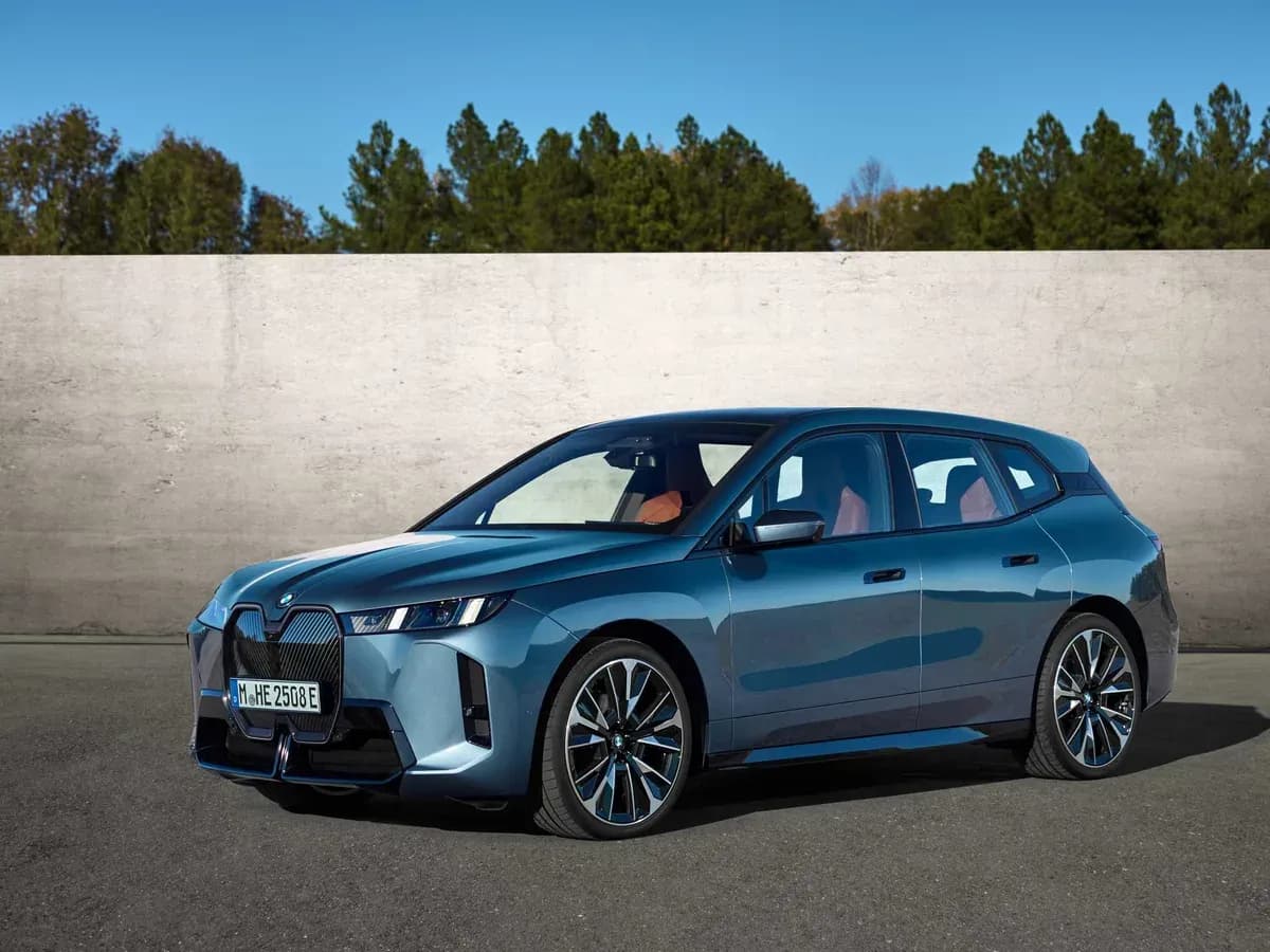 2026 BMW iX