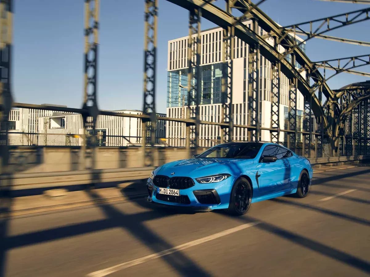 2026 BMW M8