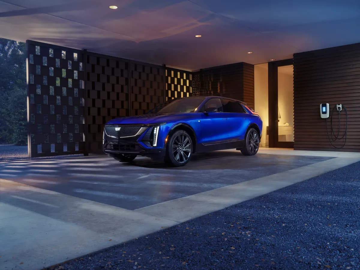 2026 Cadillac Lyriq LUXURY