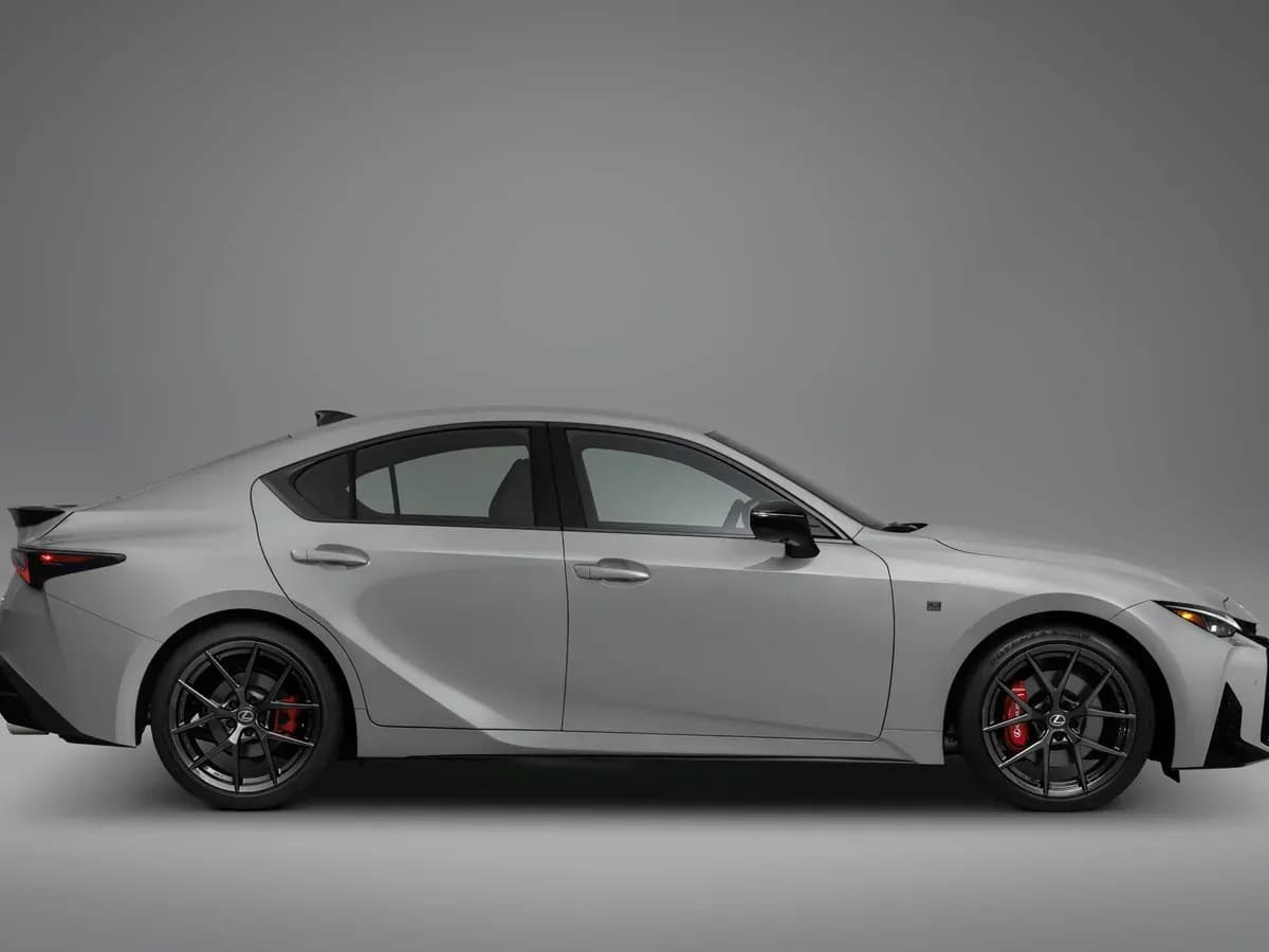 Lexus IS