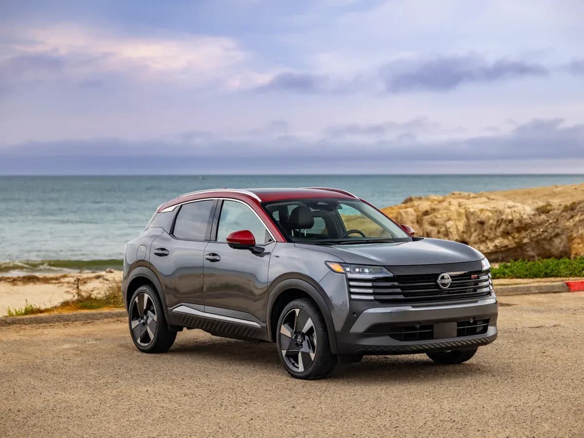 2026 Nissan Kicks SR