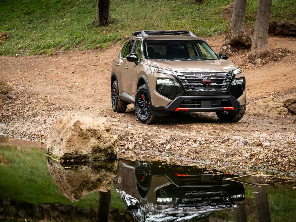 2026 Nissan Rogue SV