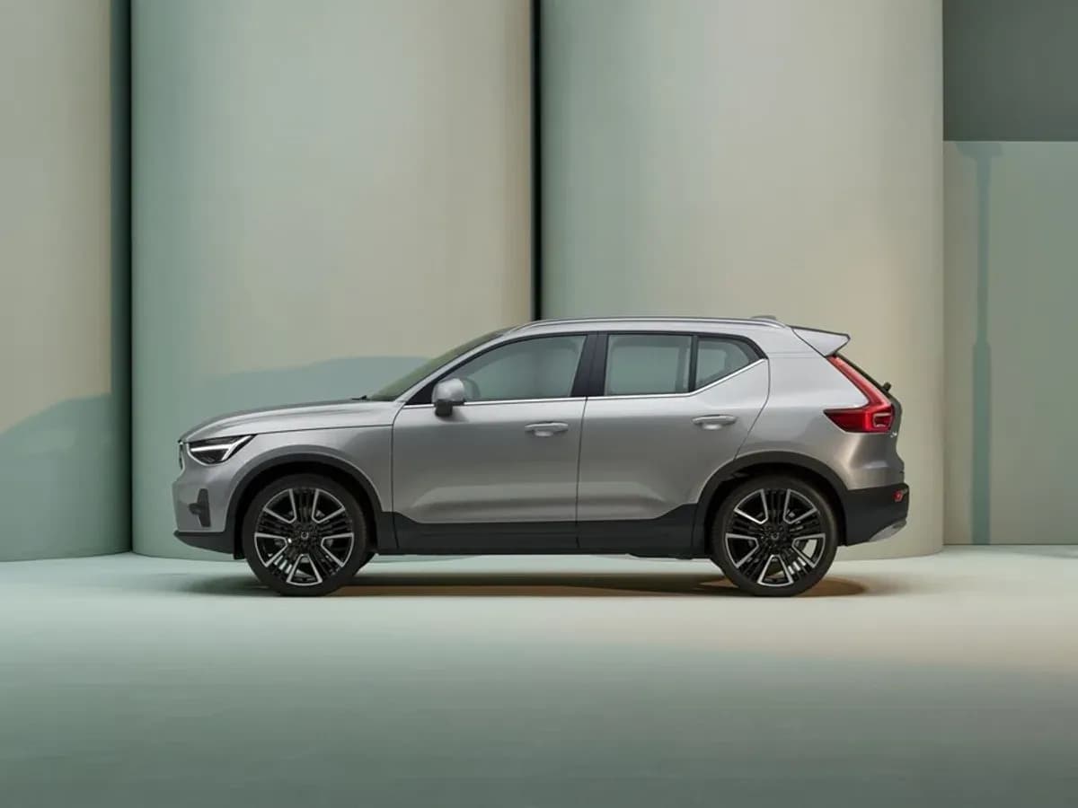 2026 Volvo XC40
